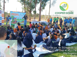Semeando o Futuro: Crianças e Famílias Aprendem sobre Preservação Ambiental em Assunção de Goiás